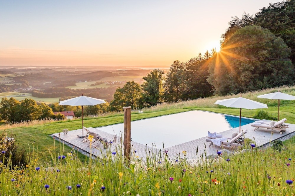 Modern chalet style with private sauna, fireplace, hot tube, pool with Chemise view