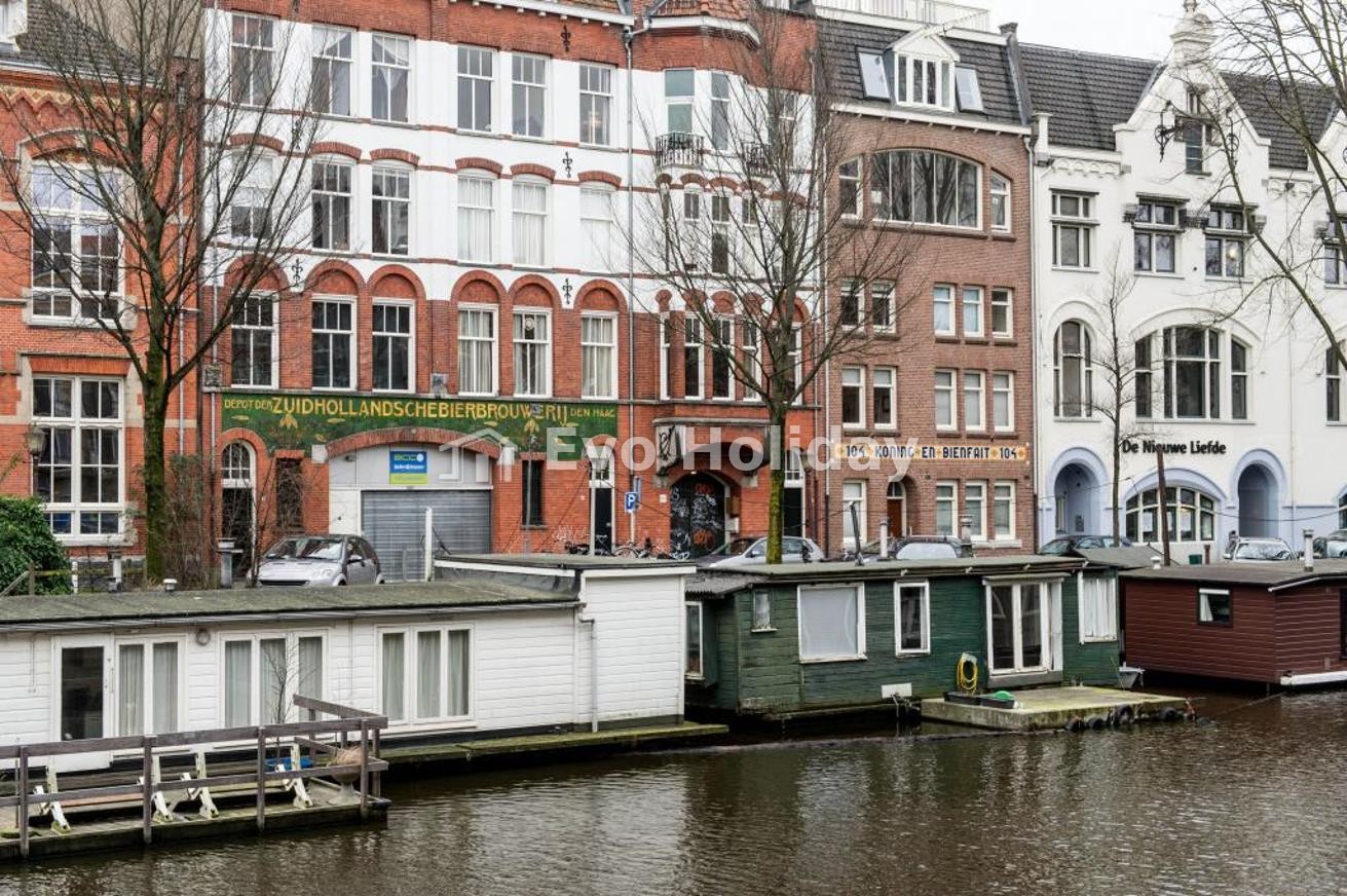Canal II Apartment