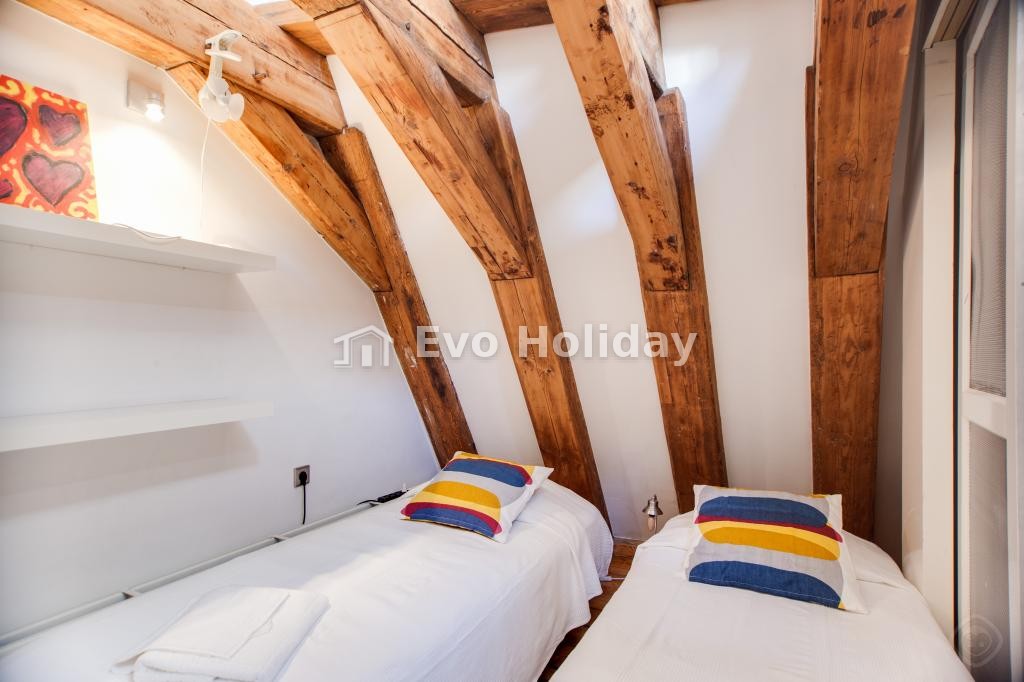 Dockyard apartment