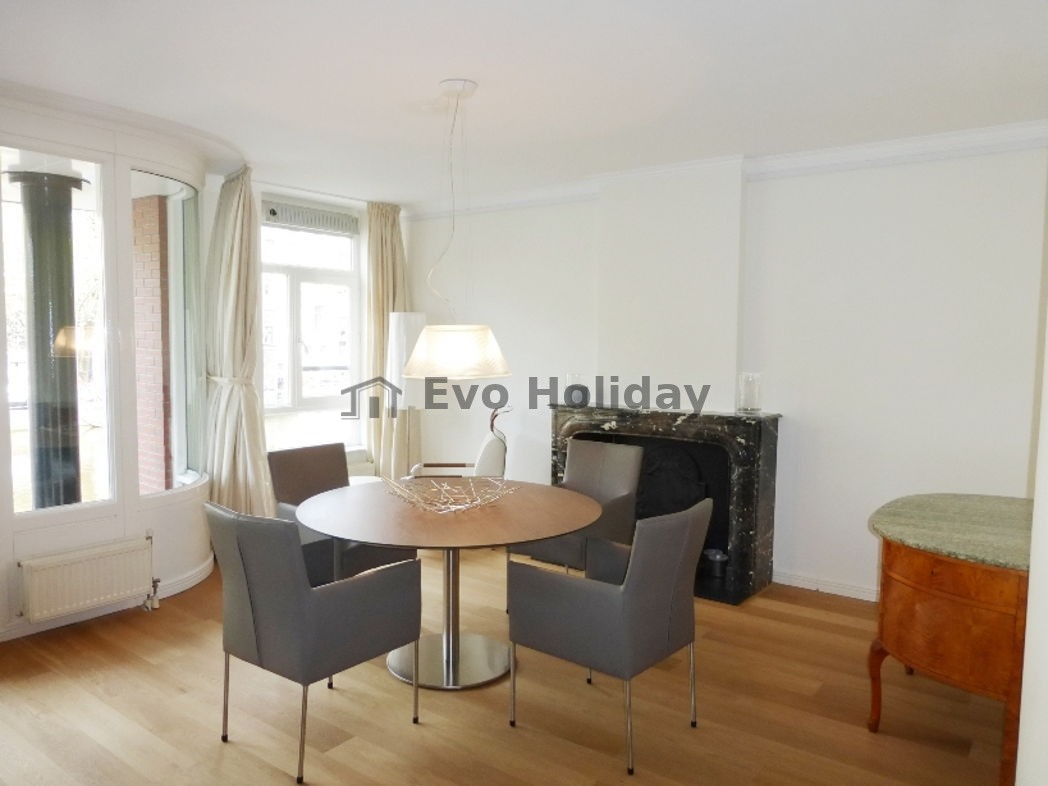 2 bedroom apartment with 2 bathrooms