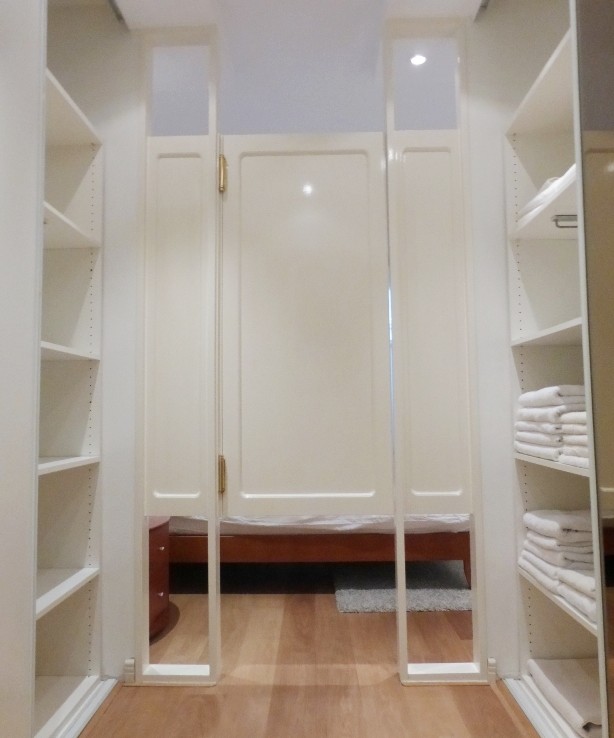 2 bedroom apartment with 2 bathrooms