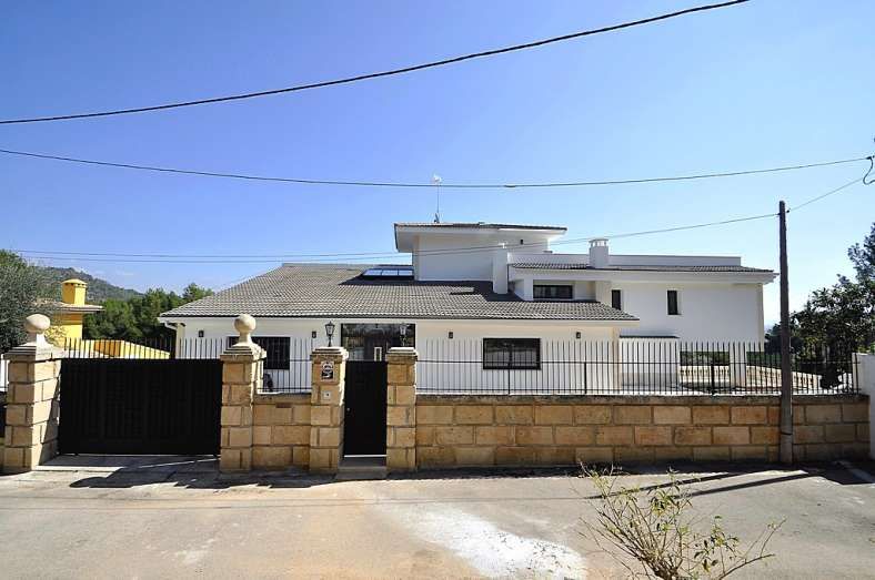 Luxury Villa Gale