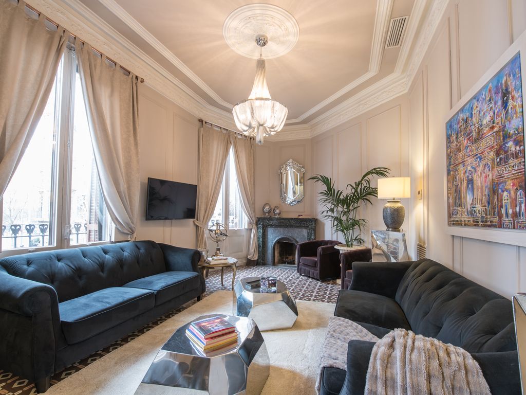 Luxury apartment Eixample