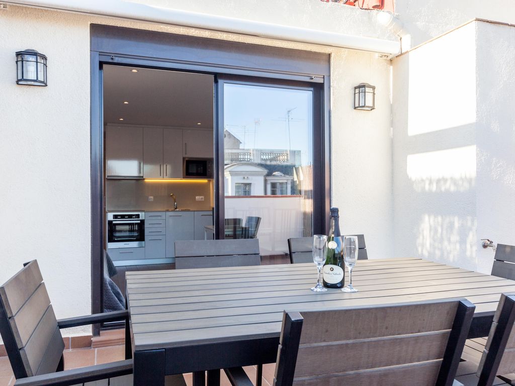 Romantic Apartment with Terrace